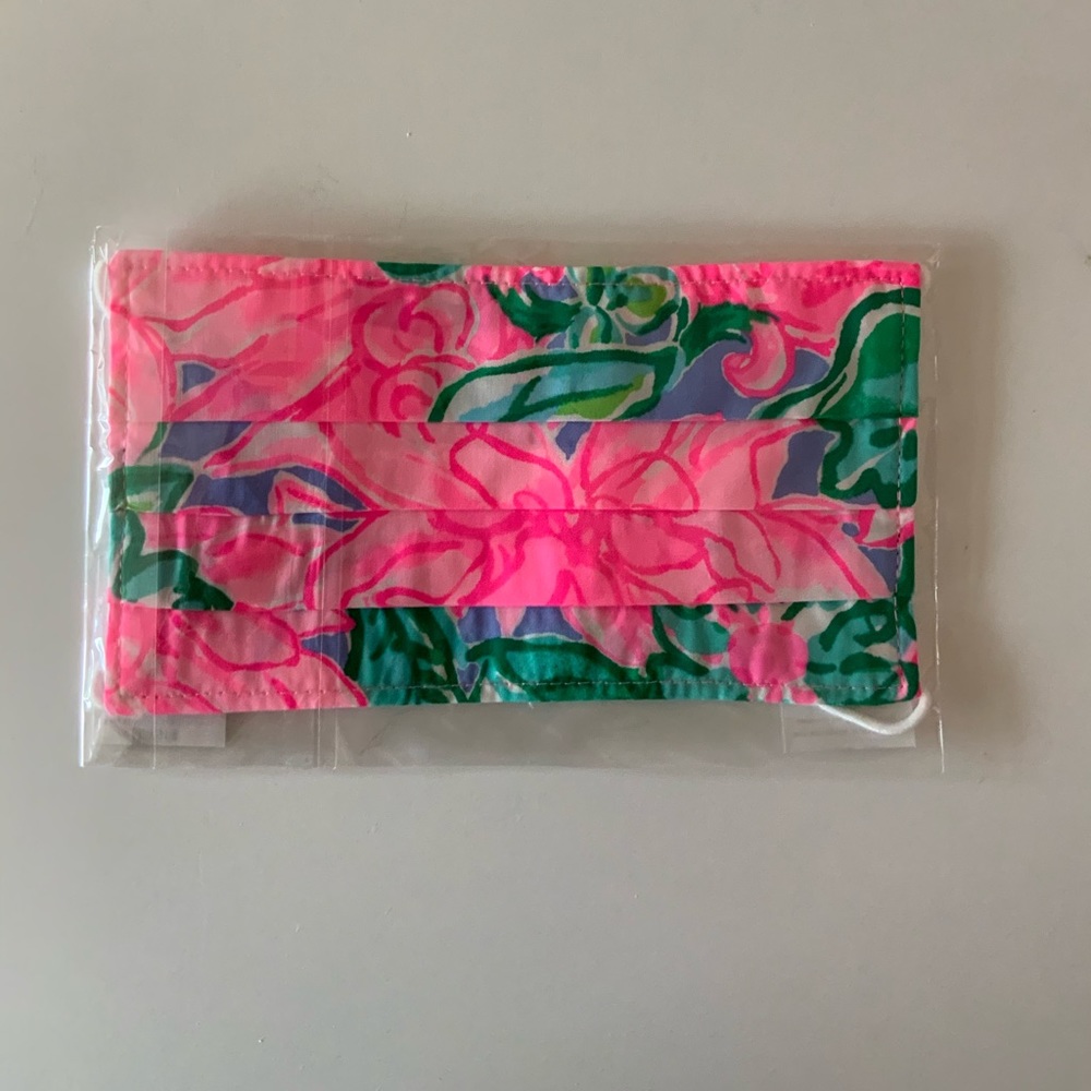 NWT Lilly Pulitzer Face Mask